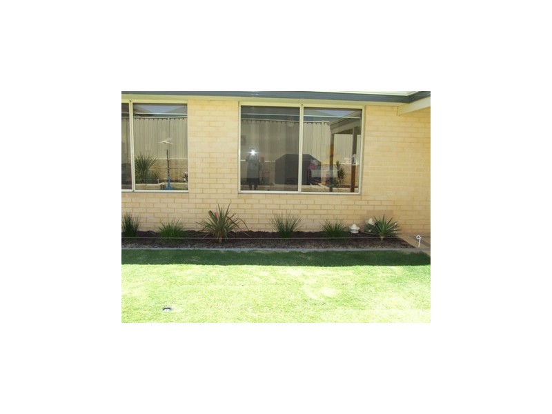 44 Archimedes Crescent, Tapping WA 6065