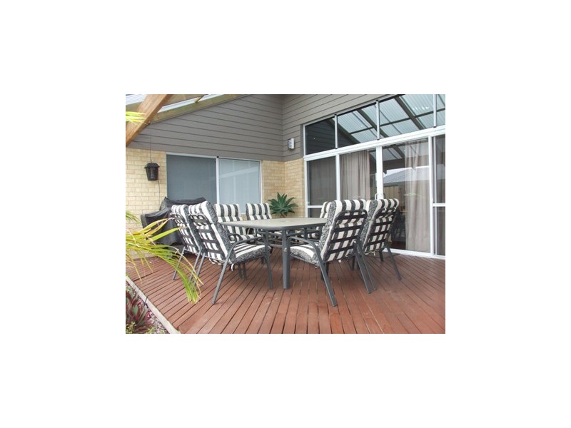 25 Salishan Street, Clarkson WA 6030