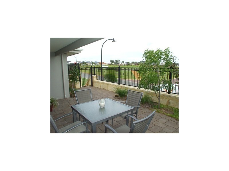 25 Salishan Street, Clarkson WA 6030