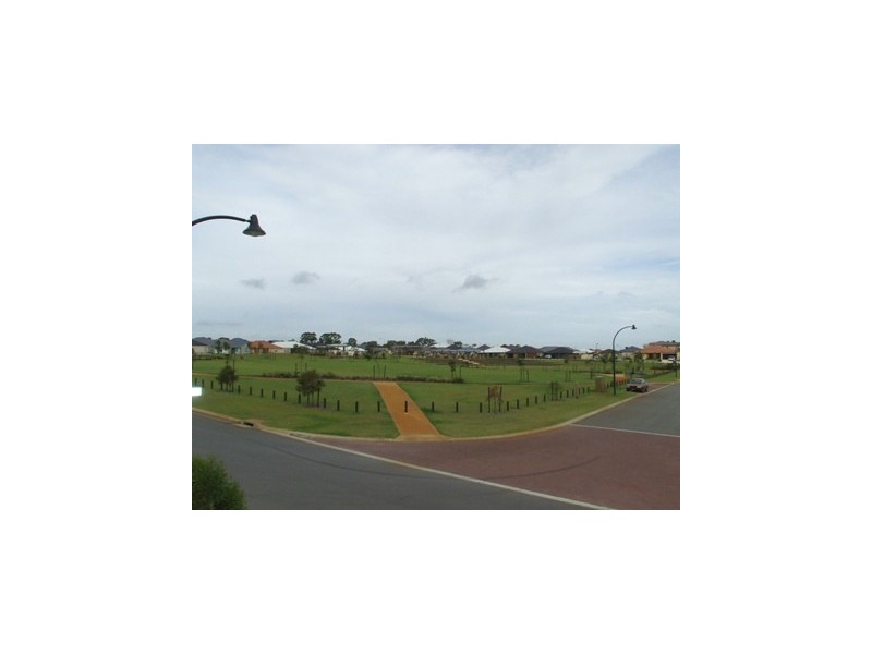 25 Salishan Street, Clarkson WA 6030