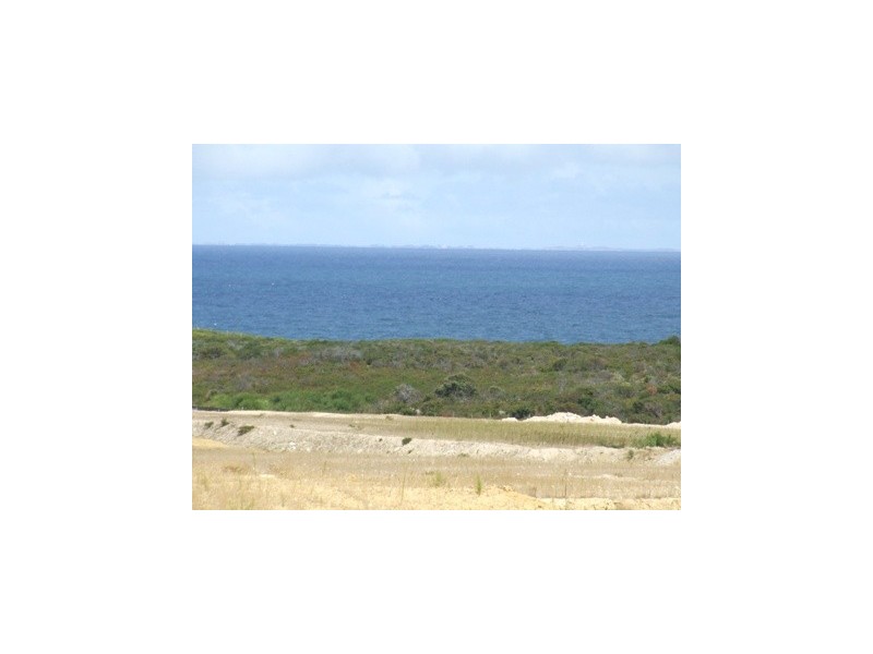 16 Kallatina Drive, Iluka WA 6028