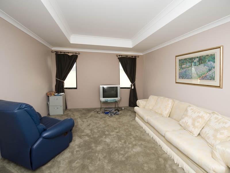 25 Cataby Place, Tapping WA 6065