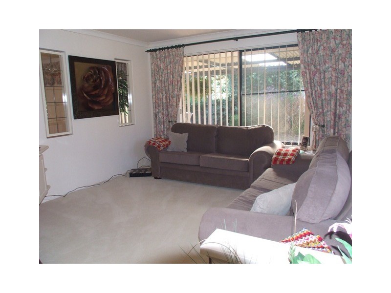 12 Balladong Loop, Carramar WA 6031