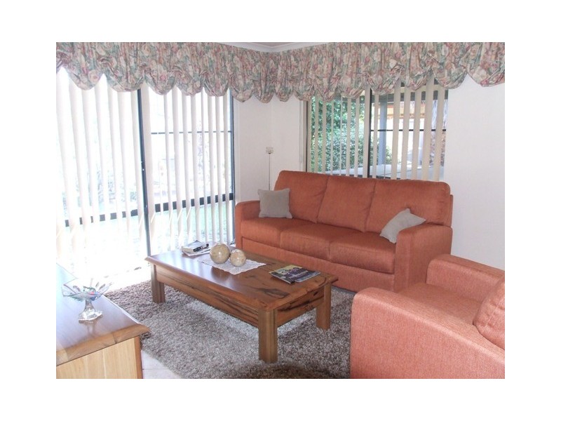 12 Balladong Loop, Carramar WA 6031