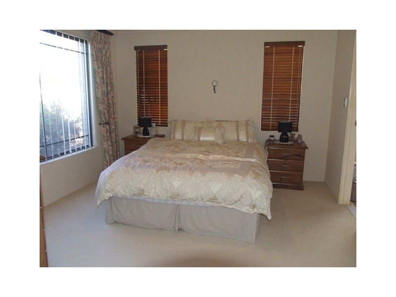 12 Balladong Loop, Carramar WA 6031