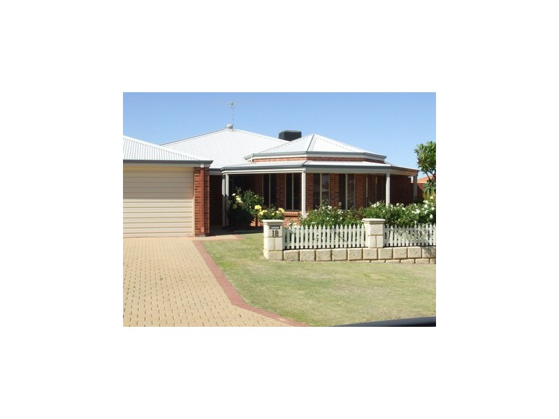 18 Combewood Loop, Carramar WA 6031