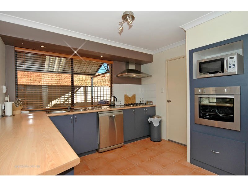 6 Terrigal Pass, Tapping WA 6065