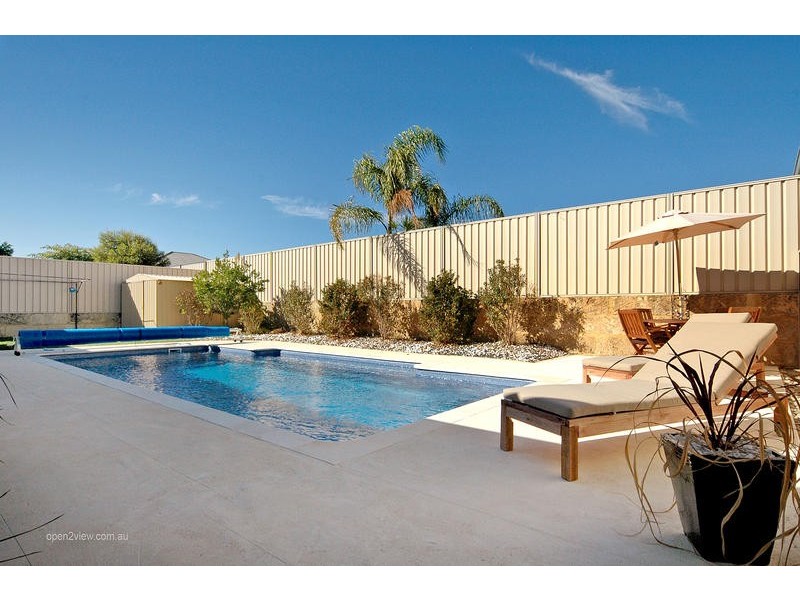 6 Terrigal Pass, Tapping WA 6065