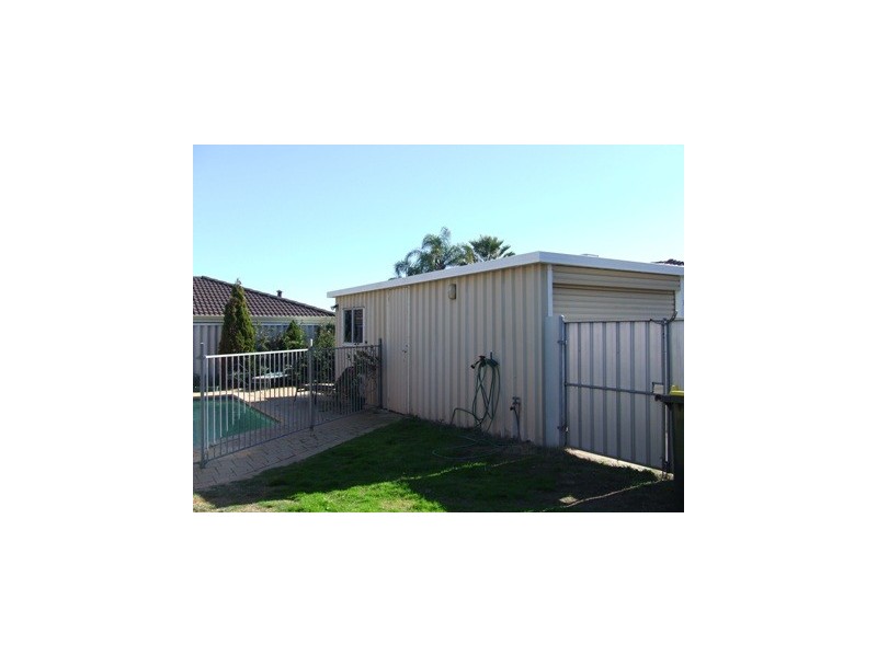 17 Willesden Avenue, Kingsley WA 6026