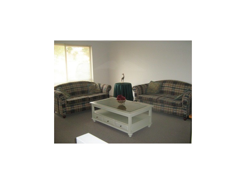 25 Bonannella Entrance, Sinagra WA 6065