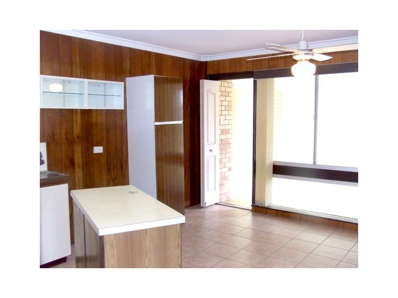 4 Candler Way, Two Rocks WA 6037