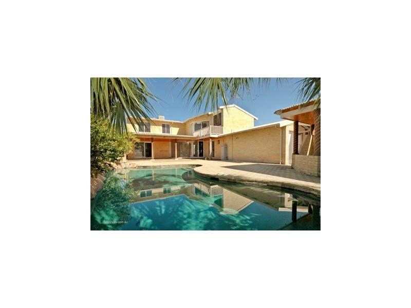 50 Royal Melbourne Avenue, Connolly WA 6027