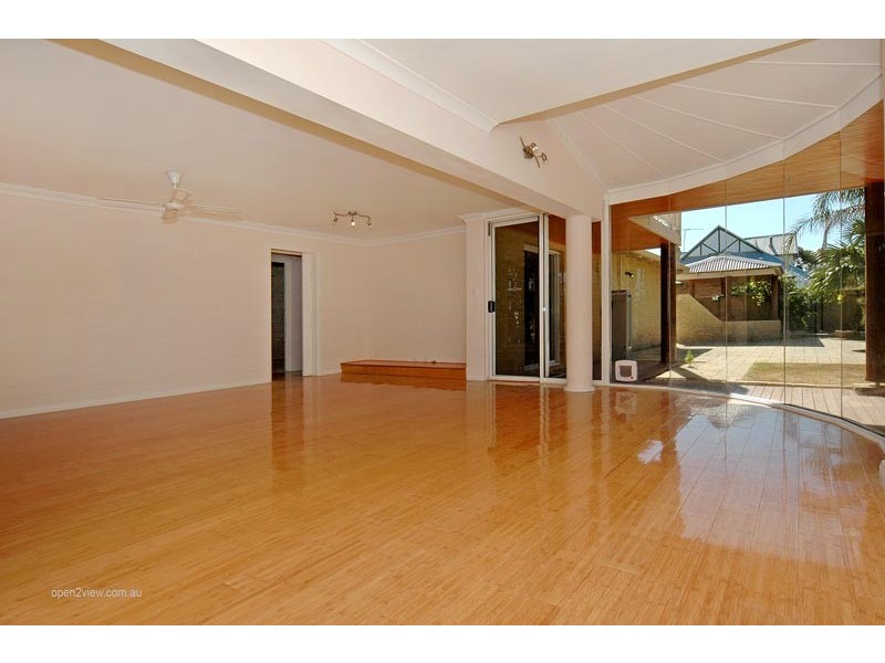 50 Royal Melbourne Avenue, Connolly WA 6027