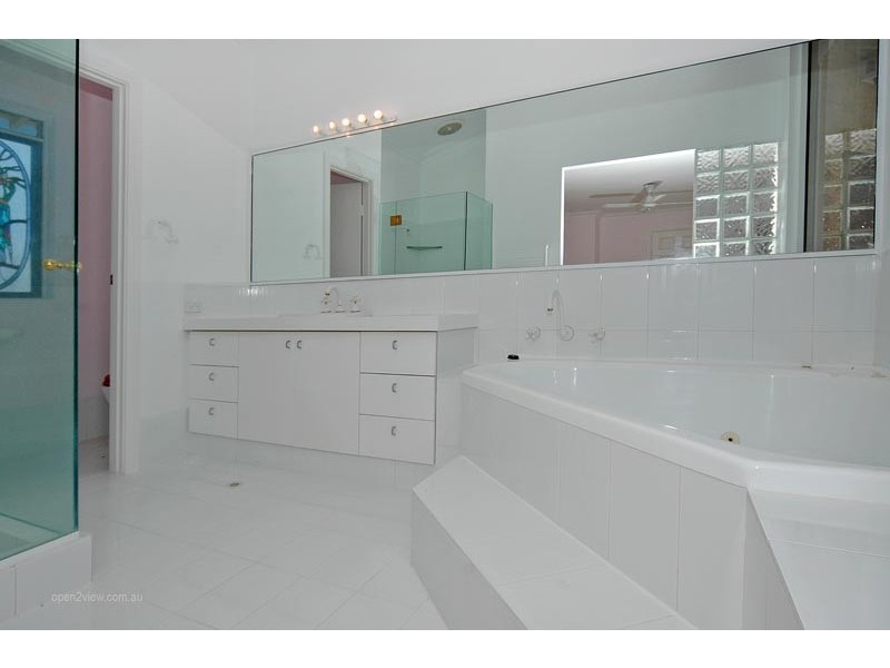 50 Royal Melbourne Avenue, Connolly WA 6027