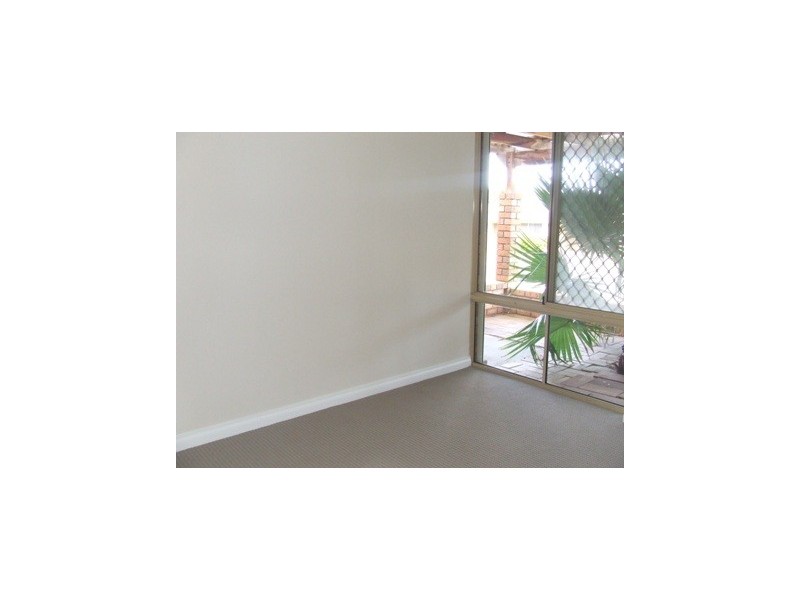 4 Miranda Mews, Marangaroo WA 6064