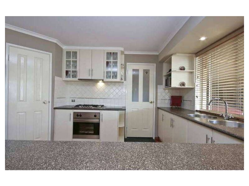 26 Monaltrie Loop, Carramar WA 6031