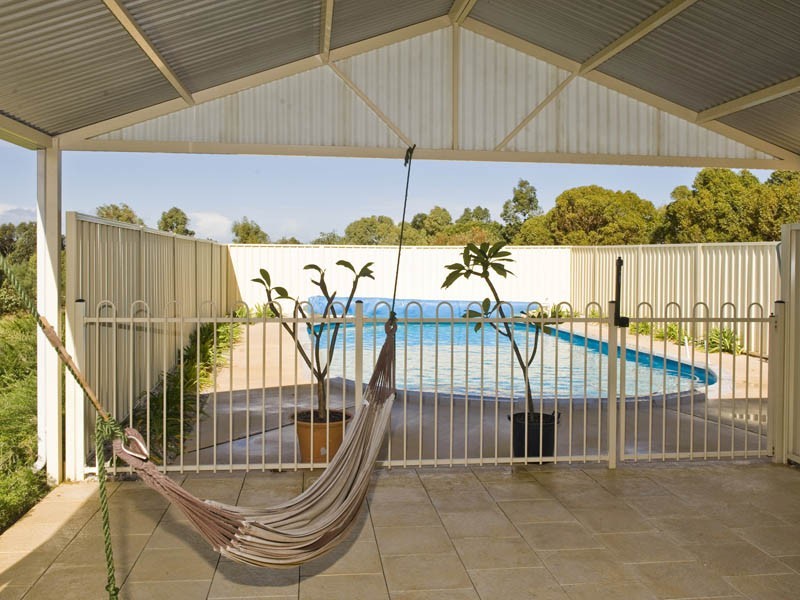 37 Darch Trail, Gabbadah WA 6041