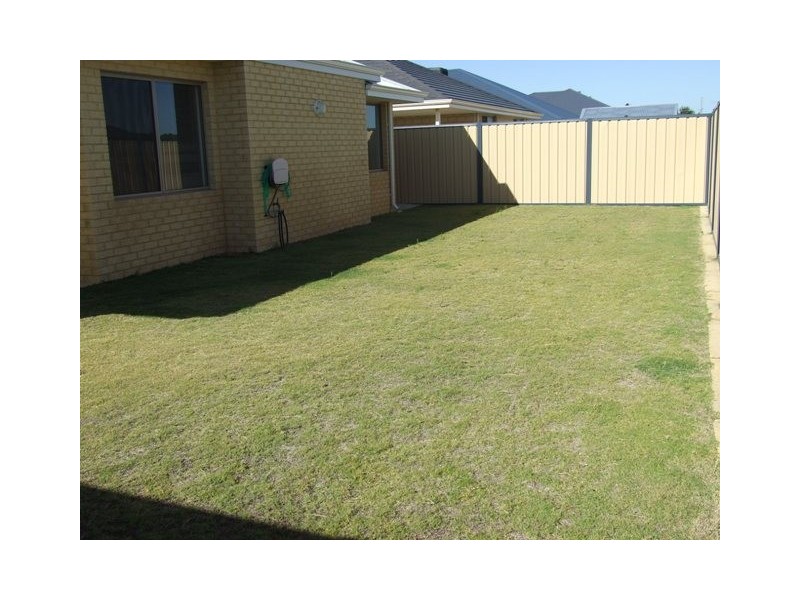 19 Spring Hill, Tapping WA 6065