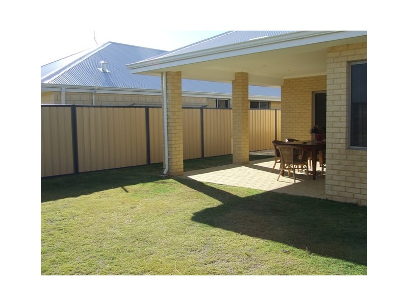 19 Spring Hill, Tapping WA 6065