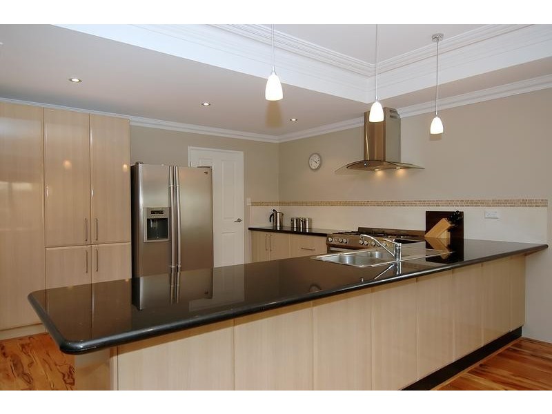 34 Litchfield Cr, Carramar WA 6031