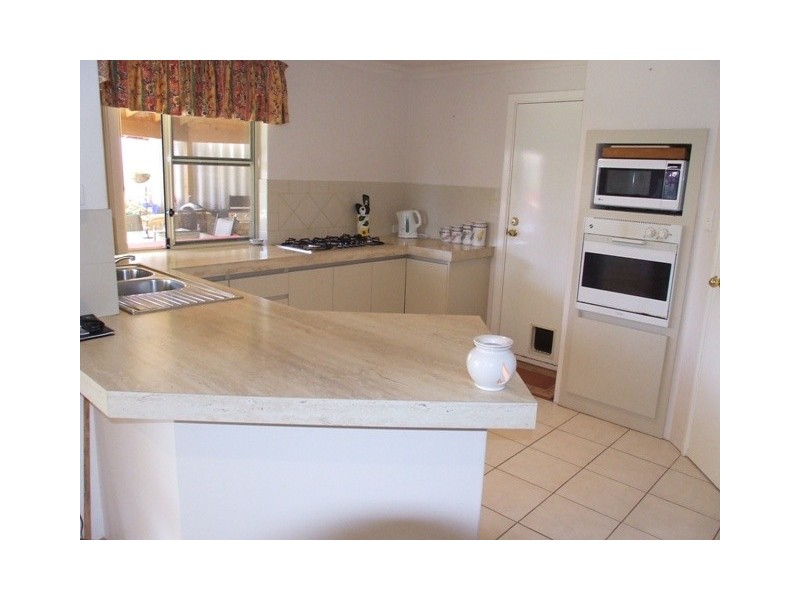 17 Bembridge Loop, Hocking WA 6065