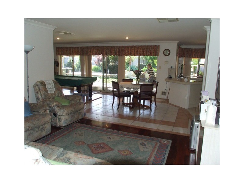 17 Bembridge Loop, Hocking WA 6065