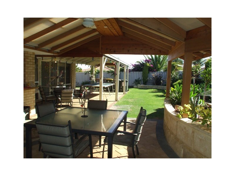 17 Bembridge Loop, Hocking WA 6065