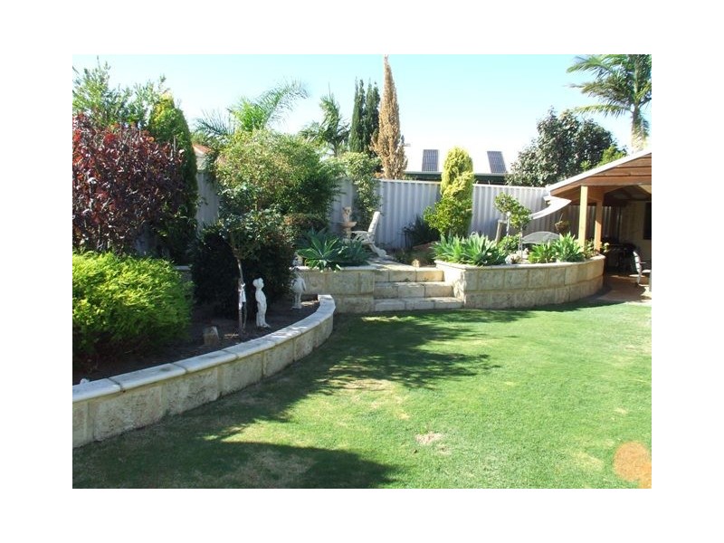 17 Bembridge Loop, Hocking WA 6065