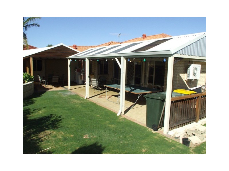 17 Bembridge Loop, Hocking WA 6065