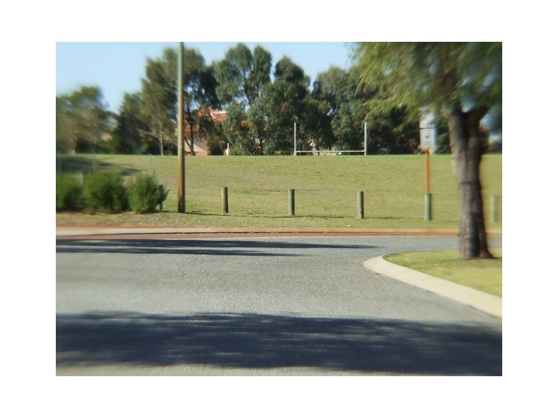 17 Bembridge Loop, Hocking WA 6065