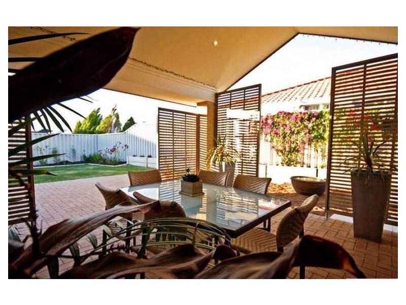 37 Kirkimbie Street, Carramar WA 6031