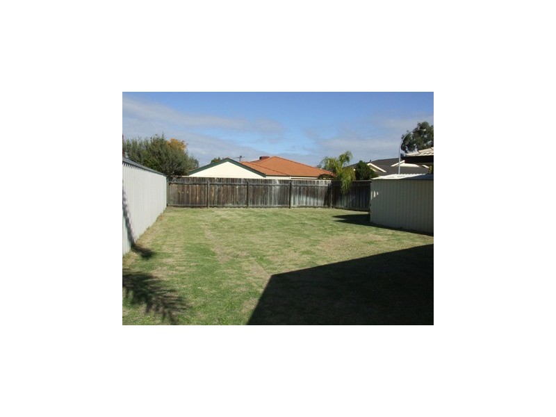 23 Leveque Ramble, Ballajura WA 6066