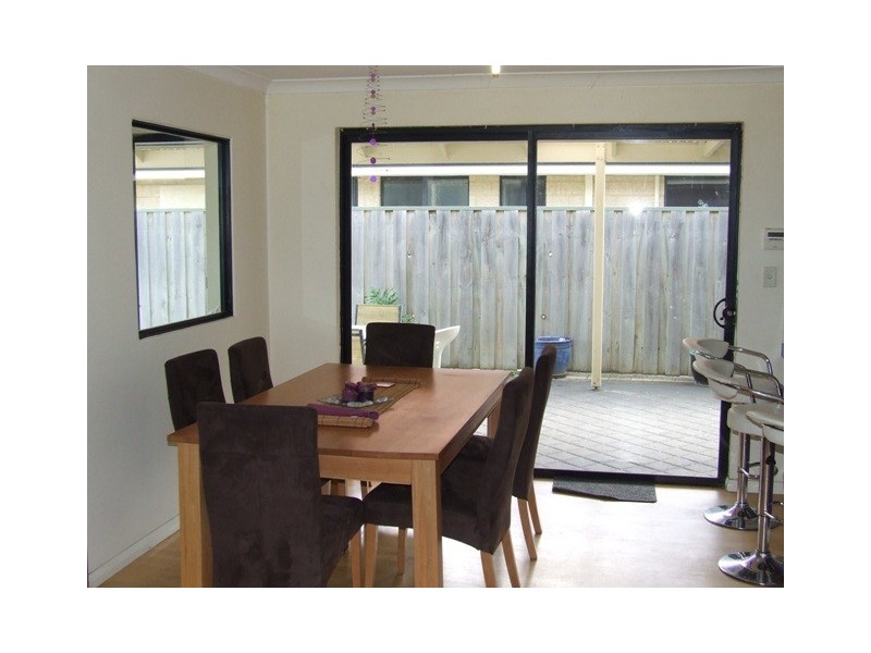 31 Wester Cr, Quinns Rocks WA 6030