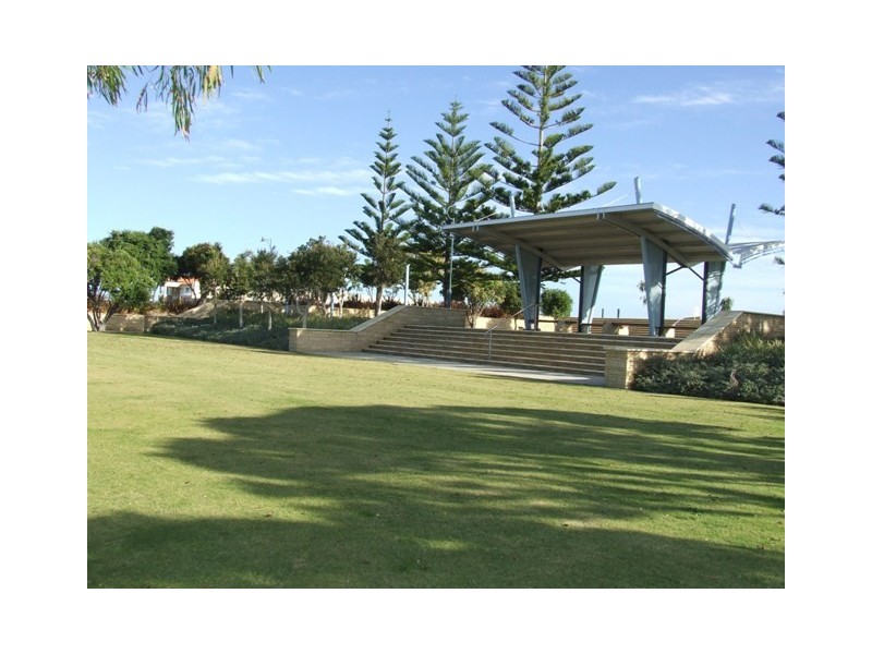 14 Sailboat Link, Jindalee WA 6036