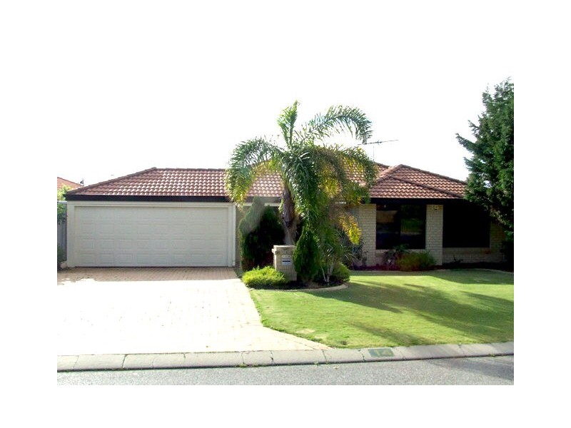 14 Dumbarton Loop, Kinross WA 6028
