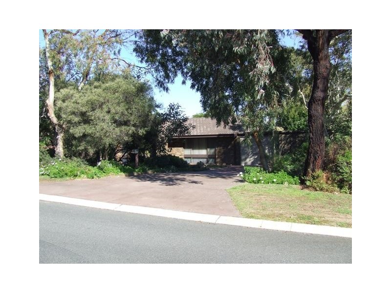 17 Rees Drive, Quinns Rocks WA 6030