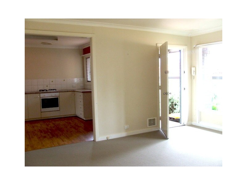 1/9 Westbrook Way, Girrawheen WA 6064