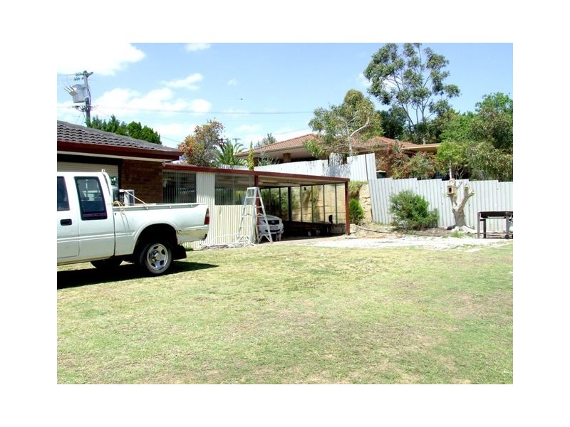 12 Radian Road, Beldon WA 6027