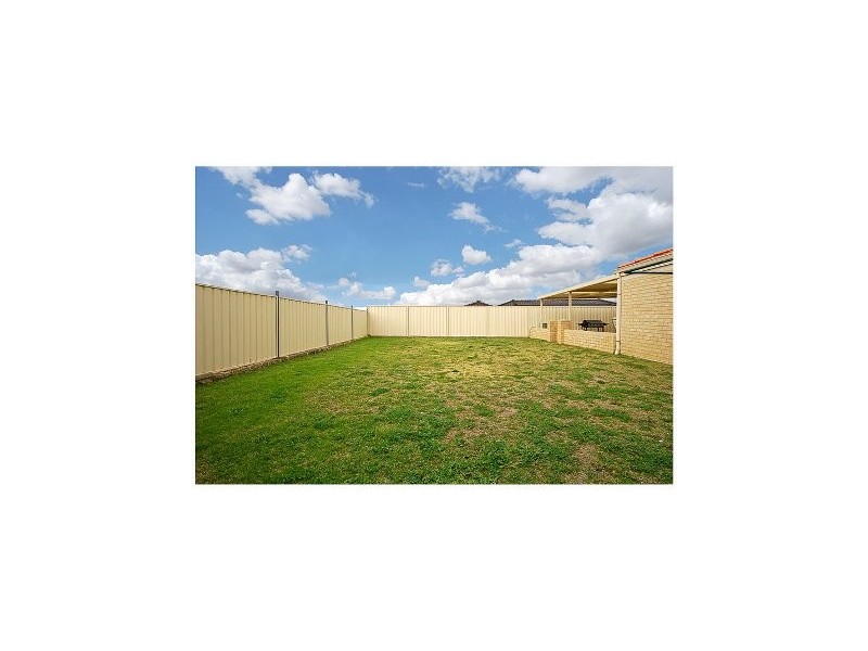 5 Dundaff Turn, Kinross WA 6028