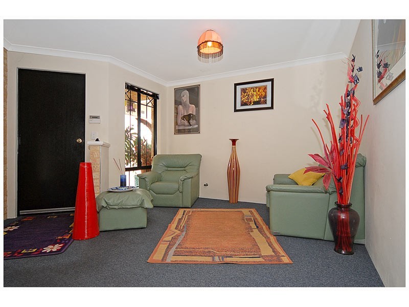 20 Tussock Elbow, Banksia Grove WA 6031