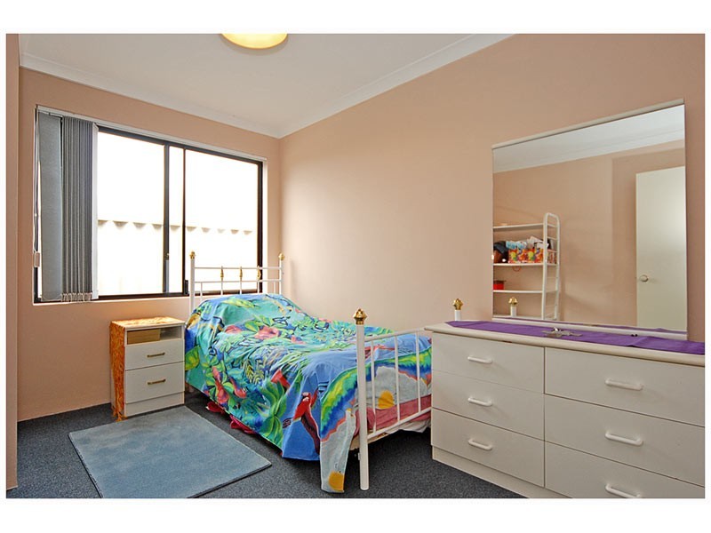 20 Tussock Elbow, Banksia Grove WA 6031