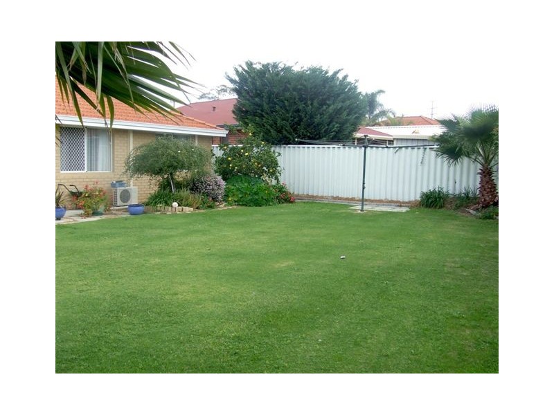 77 Balladong Loop, Carramar WA 6031