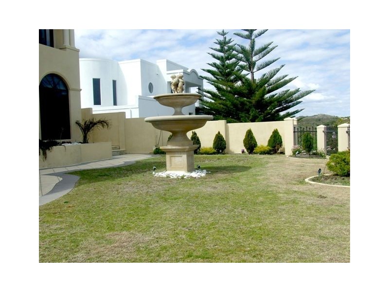 43 Long Beach Promenade, Mindarie WA 6030