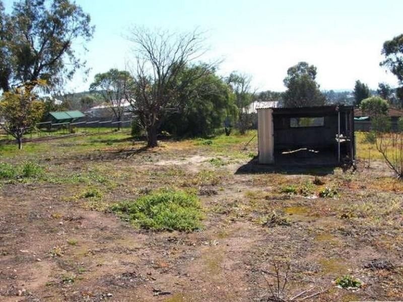 111 Throssell Street, Northam WA 6401