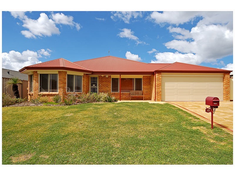 42 Alpina Promenade, Banksia Grove WA 6031