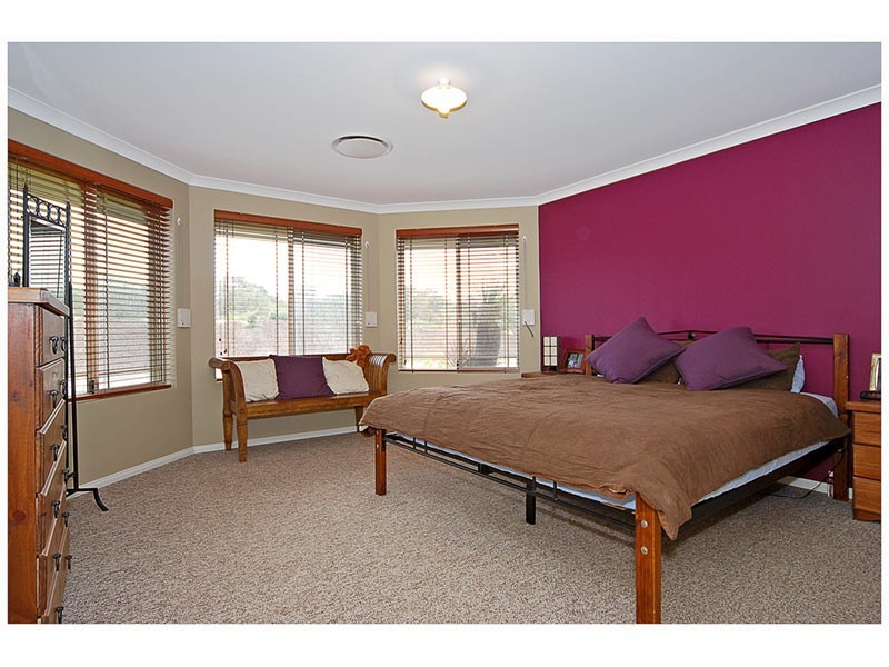 42 Alpina Promenade, Banksia Grove WA 6031