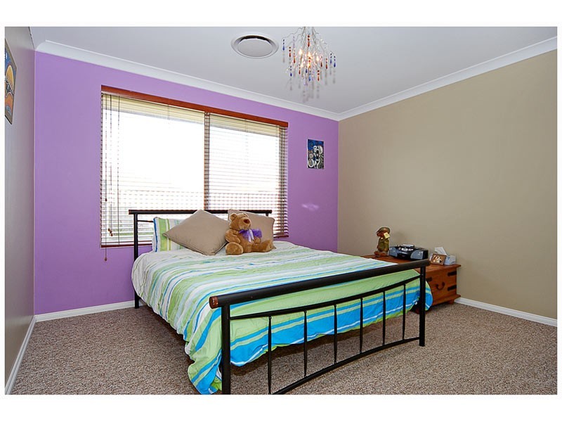 42 Alpina Promenade, Banksia Grove WA 6031