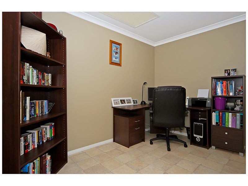 42 Alpina Promenade, Banksia Grove WA 6031