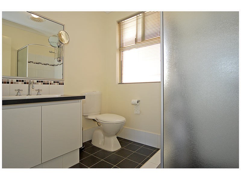 24 Edenbrooke Terrace, Clarkson WA 6030