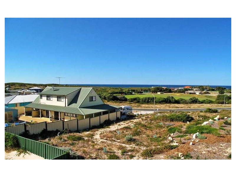 28 Edwards Street, Seabird WA 6042